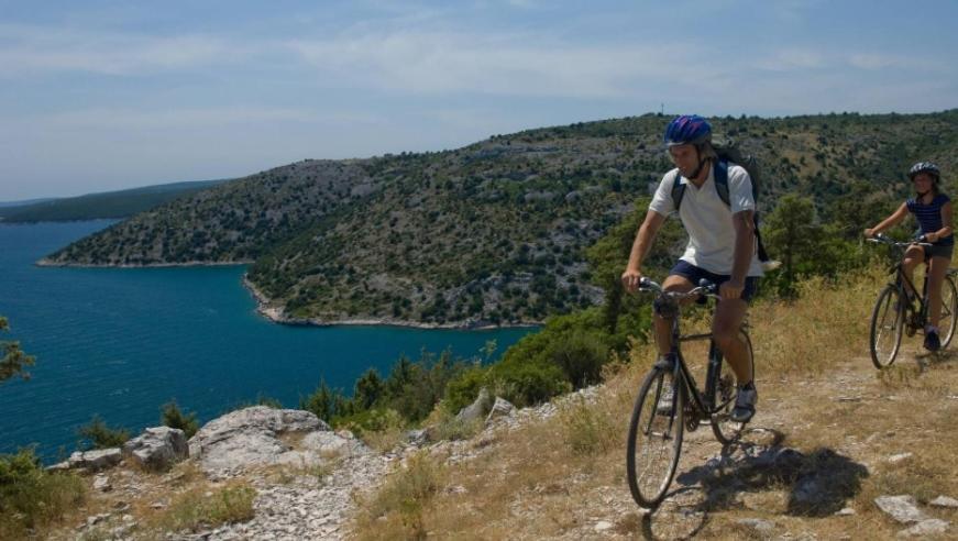 Villa Saison Openning Prices Luxury Nini With Fireplace, Private Pool, Bikes, Barbecue And Much